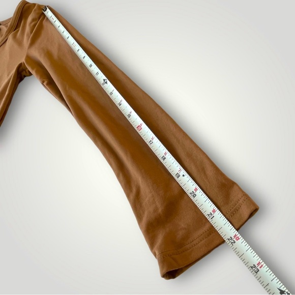 🟢5/$25 Olivia Rae Brown Top long sleeve M - Picture 8 of 11